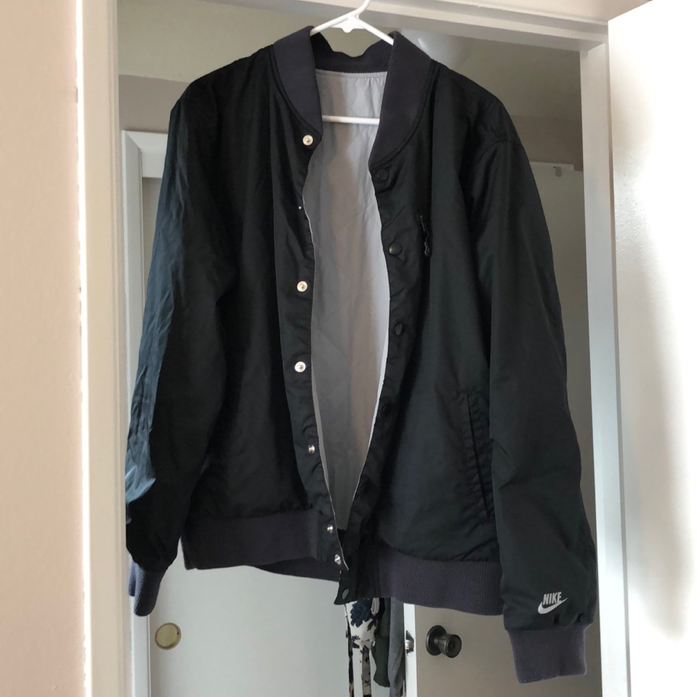 Black Nike button up jacket